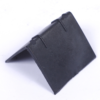 Trostrani PVC zaštitnik kutova za kartone i drvene ploče — prilagodljivo