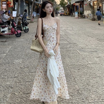 Полиестерова рокля с презрамки, принт със счупени цветя, висока талия, средна дължина, стил slip