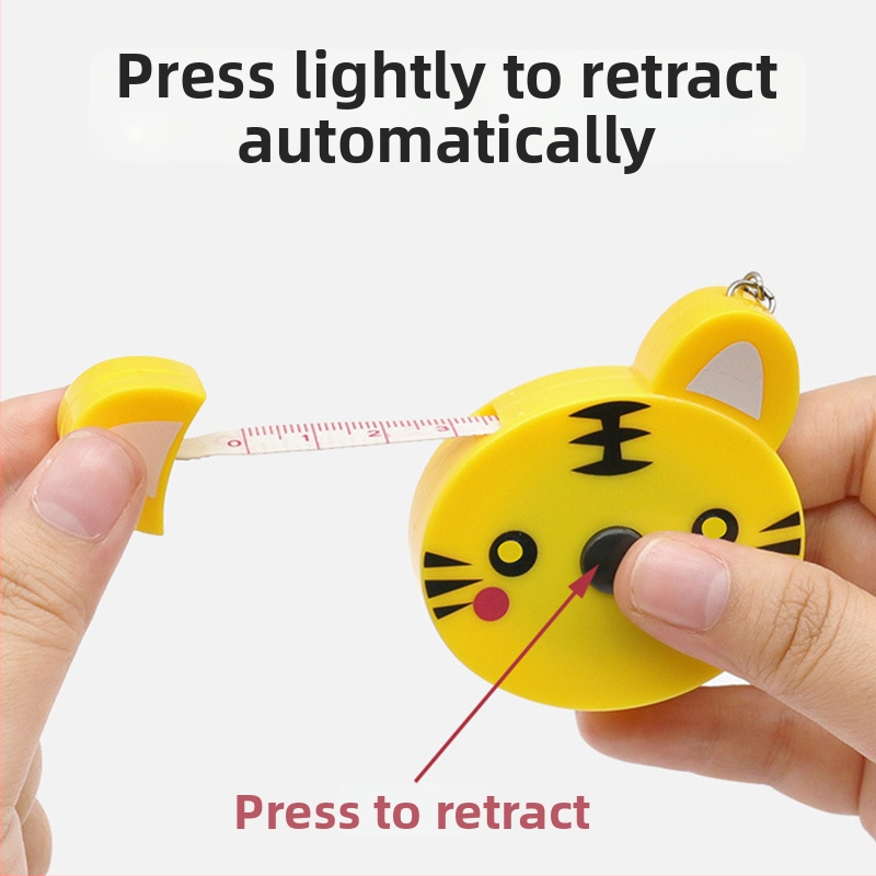 Mjerna vrpca s privjeskom, crtani životinjski motiv, dvostruka skala, automatsko povlačenje