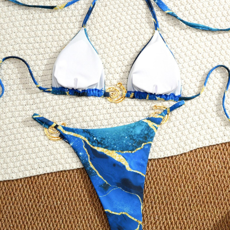 2026 nove dvodijelne bikini s otiskom u tušu i metalnim dodacima u obliku vrtloga