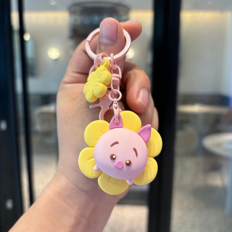 Κλειδοθήκη PVC με χαριτωμένο καρτούν αρκουδάκι φράουλα, επεκτειόμενος μηχανισμός, κρεμαστό ηλίανθος