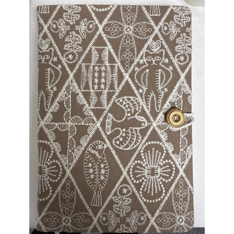 Bilježnica s platnenom koricom i šarenom cvjetnom vezom, papir 98 gsm, 200–300 stranica, japansko-korejski sladak stil