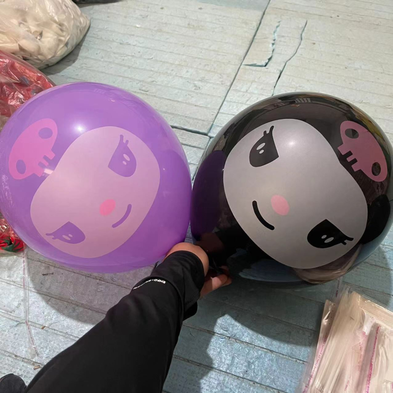 Latex balon, liftoff tip, okruglog oblika, marka Shuai, bez logotipa.