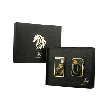 Szivar gyújtó duplalánggal és összecsukható V‑alakú szivarvágóval (fém szerkezet, bután üzem, szélálló, hordozható)