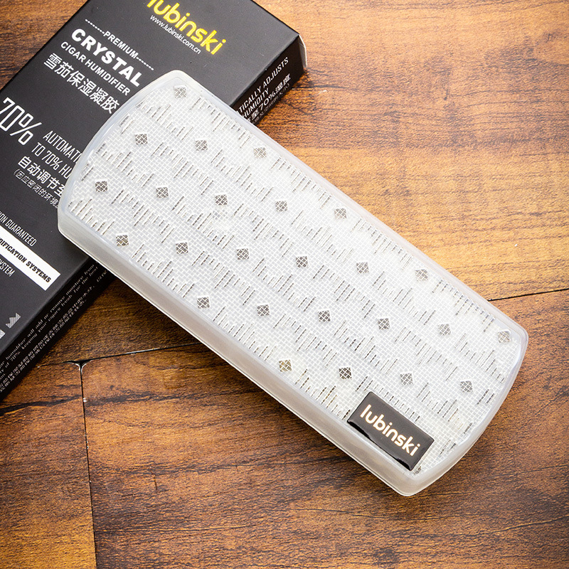 Umidificator pentru trabucuri cu atașament magnetic și perle hidratante — stil minimalist, LUBINSKI