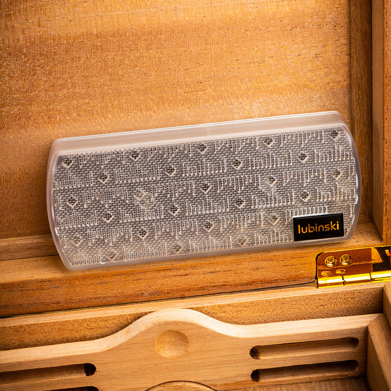 Umidificator pentru trabucuri cu atașament magnetic și perle hidratante — stil minimalist, LUBINSKI