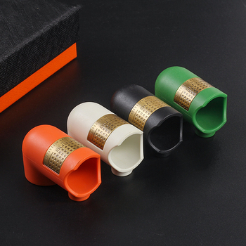 Suport magnetic pentru trabuc auto – multifuncțional, din rășină; realizat manual; personalizabil; stil Nordic