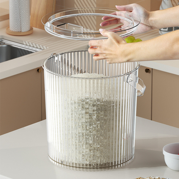 Recipient de depozitare orez, din PET transparent, cu mâner și capac, sigilat, rezistent la umiditate și insecte, pentru orez și făină.