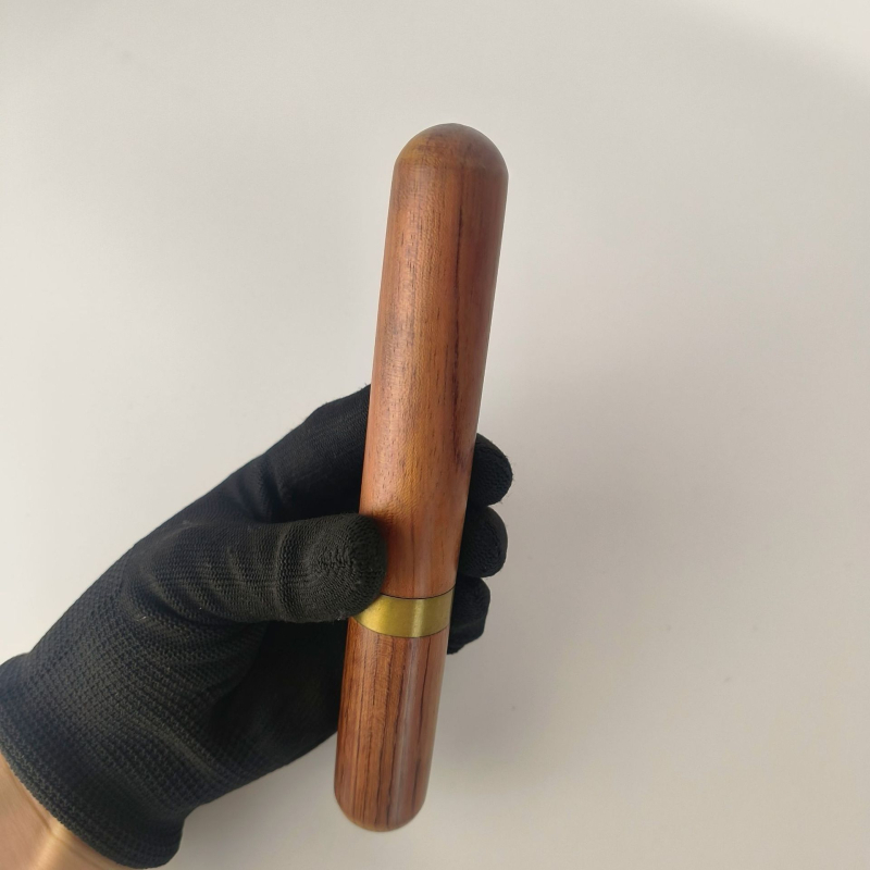 Tub de țigară din lemn pentru depozitare, design simplu, fără personalizare, fabricat mecanic