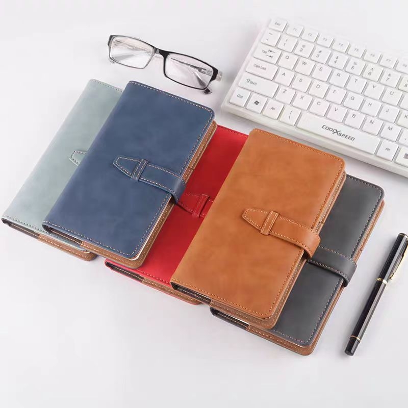 Notițe de birou cu copertă din piele artificială, legare cu adeziv, hârtie Dowling 80 g, 100 pagini, pagini interioare și logo personalizabile, embossing, ștanțare la cald și ștanțare argintie