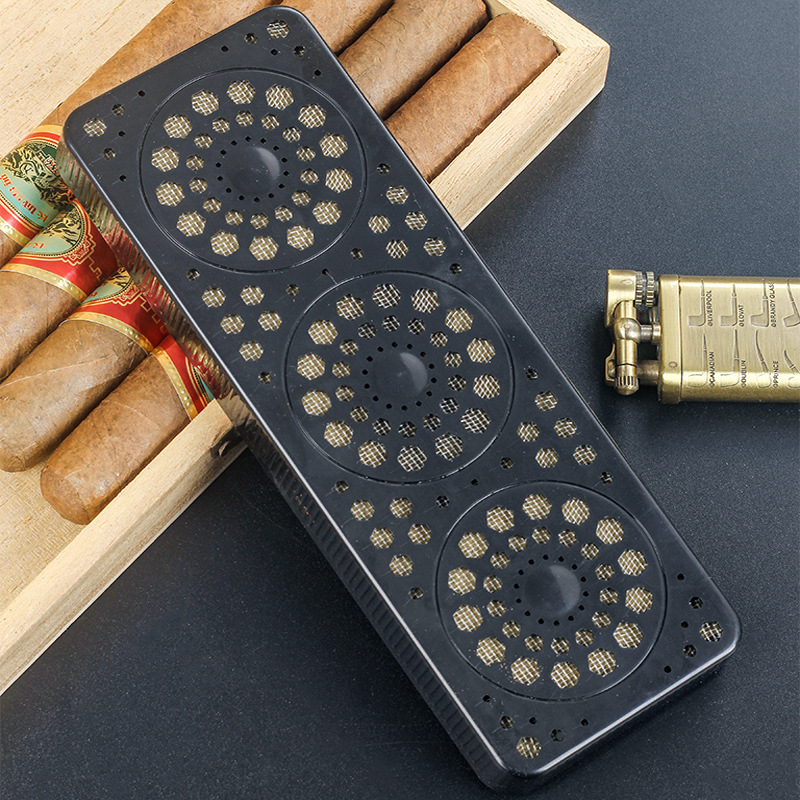 Prijenosna plastična kutija za ovlaživanje cigara s tabletkama
