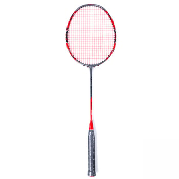 Badminton reketa – ofenzivni model, okvir od karbonskih vlakana, težina 80–84 g, Mid-Shaft Foam tehnologija, debljina ručke G5