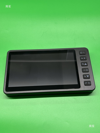 Риболовен ехограф с HD подводно изображение, диапазон на дълбочината 0,6–30 м, захранване литиева батерия, език руски