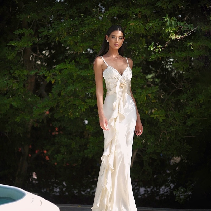 Rochie lungă cu bretele, stil sling, decolteu în V, Milk Silk, fără mâneci, talie înaltă