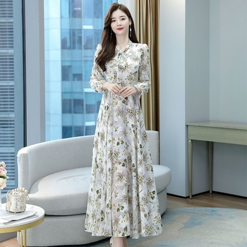 rochie cu glugă în stil gotic, decolteu în V, mâneci lungi, fustă midi asimetrică, poliester