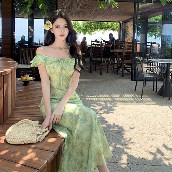 Rochie în linie A, decolteu în V, mâneci Feifei, poliester