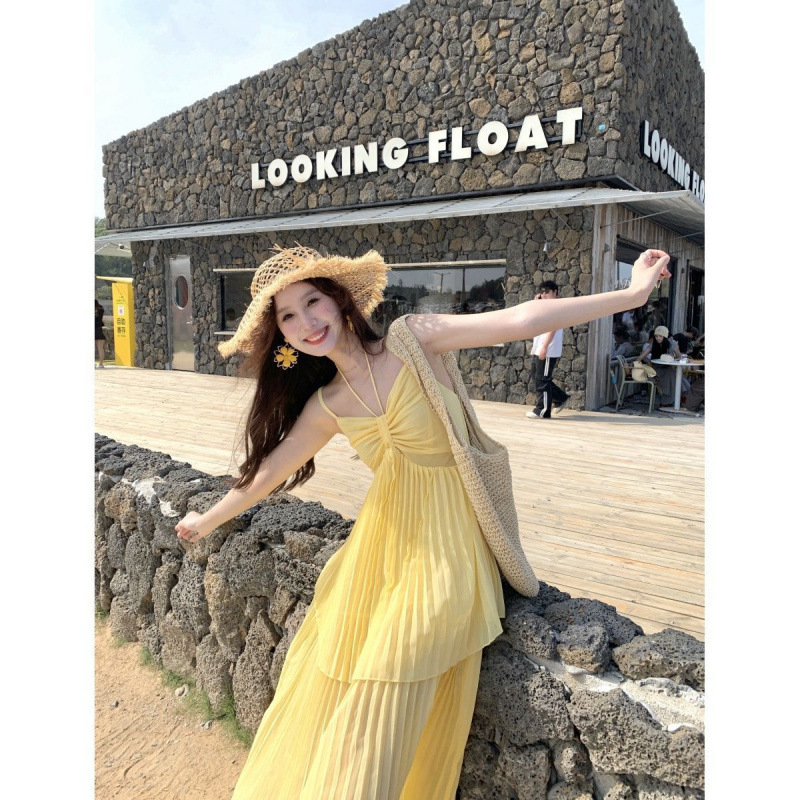 Rochie iluzie din două părți, lungă în linie A, decolteu pătrat, fără mâneci, poliester