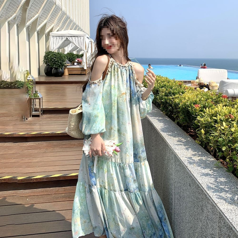 Haljina s tie-dye printom, rameni otvoren vrat halter, dugi princez rukavi, srednja duljina, pleteni mercerizirani najlonski materijal 90–95%