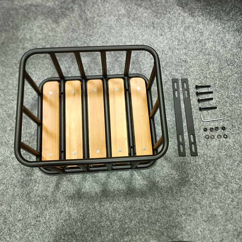 Coș frontal pentru bicicletă, cu cadru din fier și placă de bambus, dimensiuni 35×30×17 cm, personalizabil