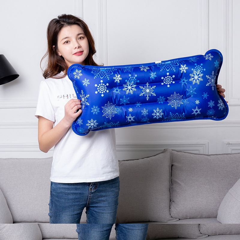 Ледена възглавница с PVC плат и пълнеж от ледени кристали за охлаждане и предпазване от прегряване; универсално приложение, персонализиране.