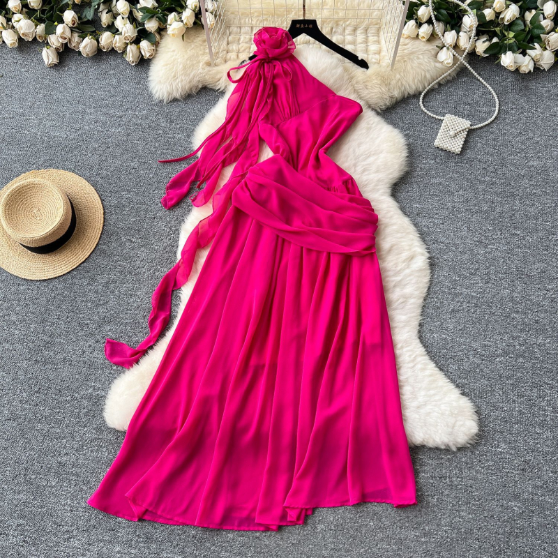 Rochie din chiffon fără mâneci, croială A-line, decolteu înclinat, talie înaltă