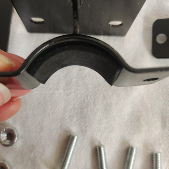 Σιδερένιο στήριγμα καλαθιού ποδηλάτου με υποστήριξη