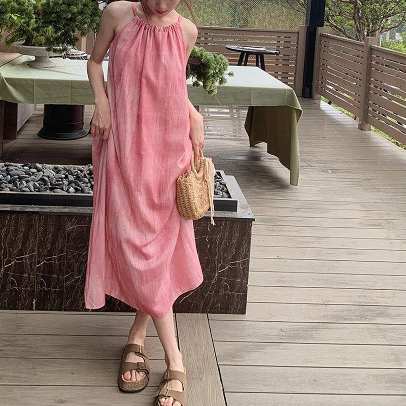 Rochie lungă în stil A-line, decolteu halter, fără mâneci, talie înaltă, poliester