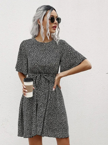 Rochie cu croială în A, imprimeu floral, talie elastică, mâneci scurte, lungime scurtă, poliester cu spandex