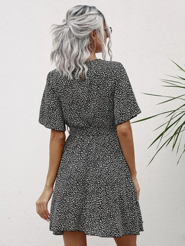 Rochie cu croială în A, imprimeu floral, talie elastică, mâneci scurte, lungime scurtă, poliester cu spandex