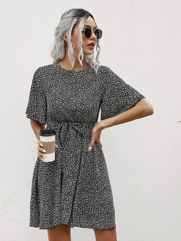 Rochie cu croială în A, imprimeu floral, talie elastică, mâneci scurte, lungime scurtă, poliester cu spandex