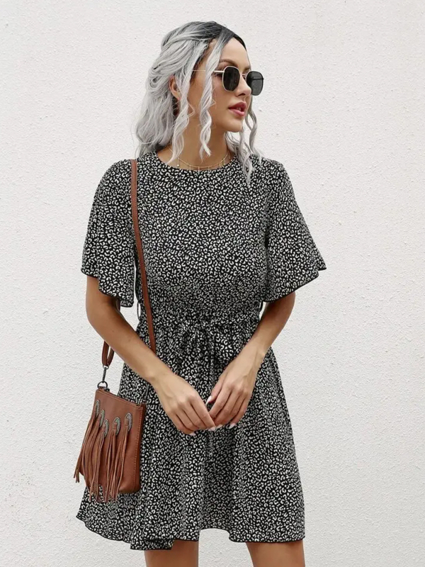 Rochie cu croială în A, imprimeu floral, talie elastică, mâneci scurte, lungime scurtă, poliester cu spandex