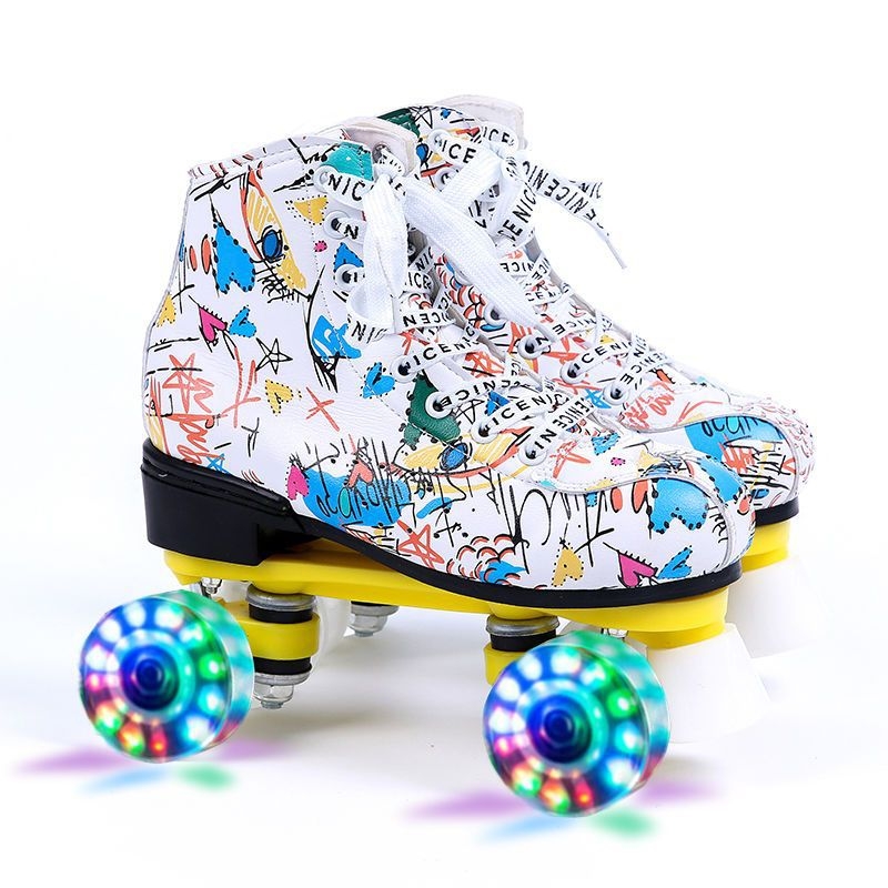 Strength Factory Ролер кънки за възрастни с платнено горно, подметка от ТПР и мигащи колела