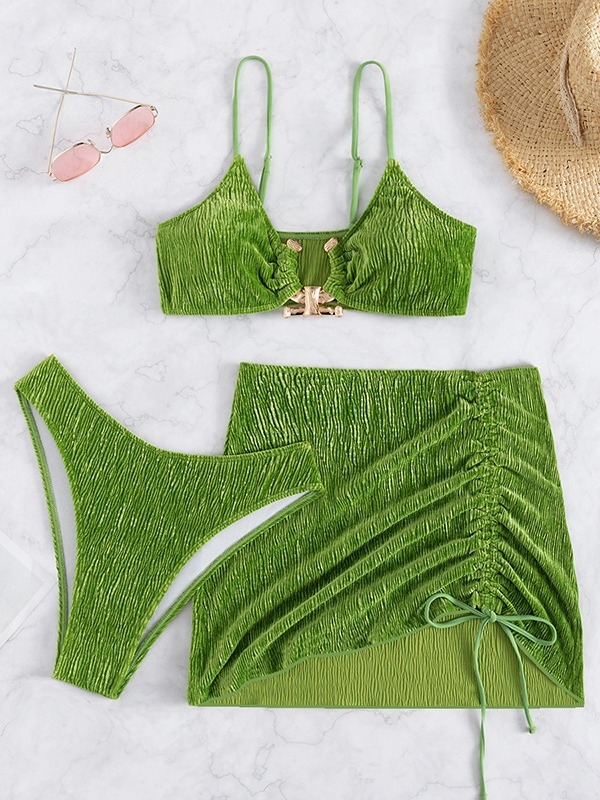 Trodjelni bikini set — poliester, brzo sušenje, podstava 95% poliester / 5% elastan, napunjene košarice, bez metalne potpore