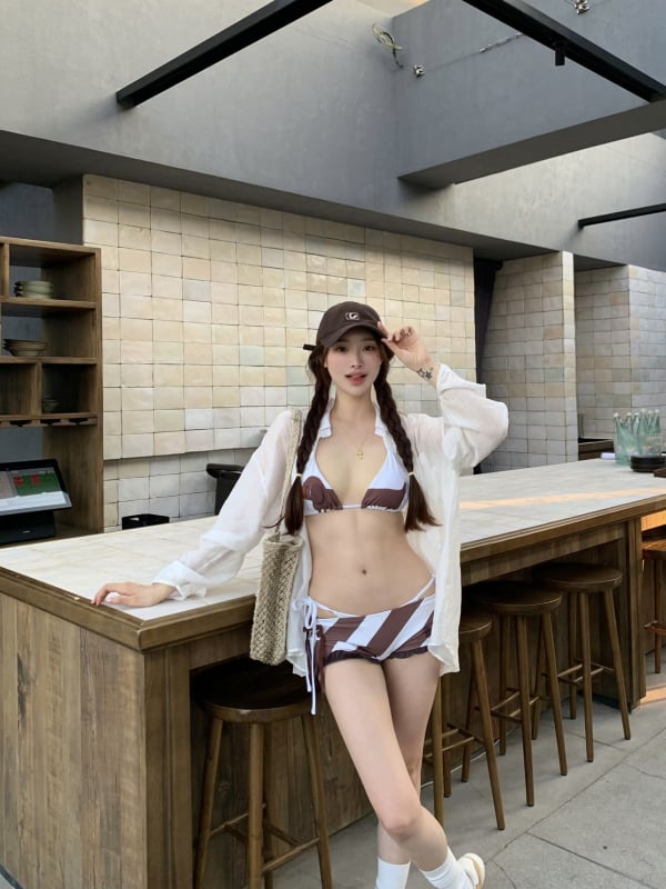 Korejskog stila bikini kupaći kostim s push-up podrškom za grudi, otisak štenaca, 82% poliester, pogodan za plivanje i hodanje uz obalu vode