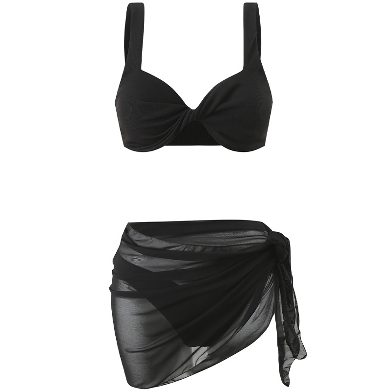 Ženski bikini set od tri dijela s podstavljenim gornjim dijelom, bez leđa, od poliestera