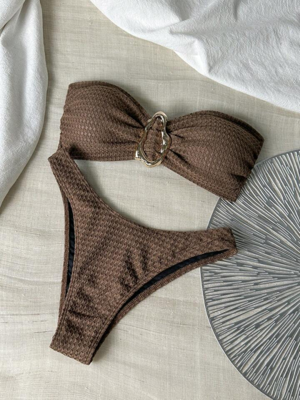 3-dijelni bikini set: top bez naramenica, gaćice visokog struka, dugački prekrivni set s prorezom; umetak za poprsje uključen