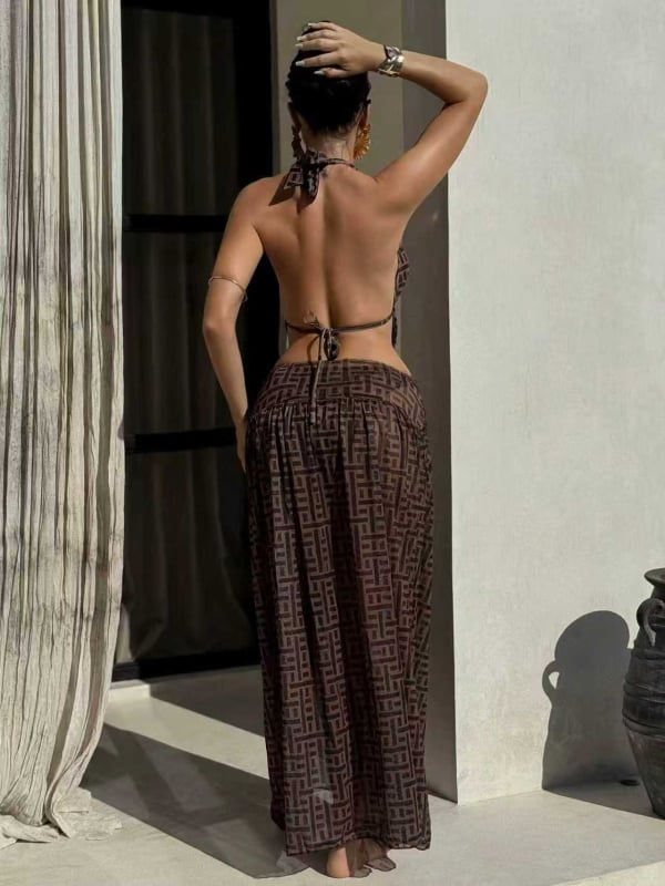 Tri dio bikini set s tiskom, drapiranim izrezom, otvorenim leđima i halterom, gazena suknja, umetnuti jastučići, poliester, visoka elastičnost