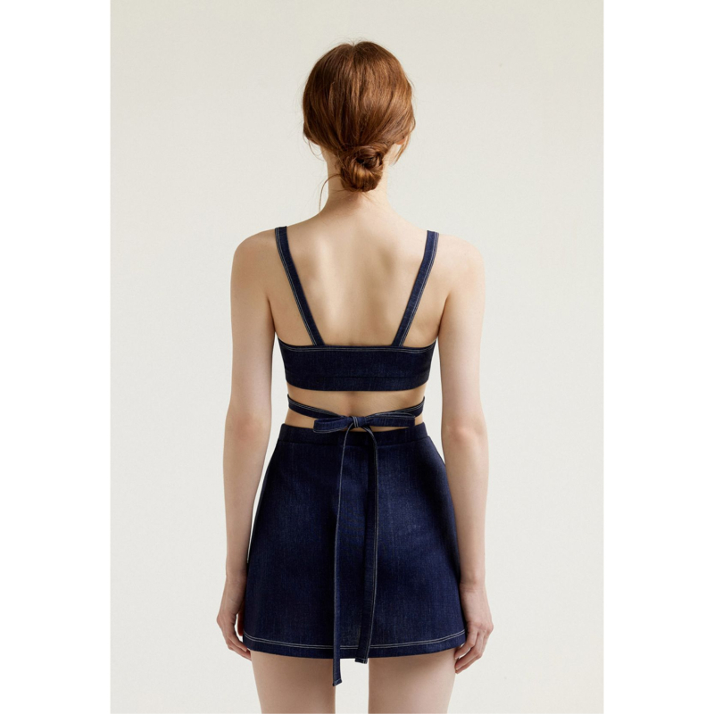 Trodjelni bikini set s suknjom, korejskog stila, sexy i prilagodljiv, visoka elastičnost; tkanina najlon s 82% poliester; podstava poliester s 18% spandex; jastučići za dojke, bez čvrste konstrukcije