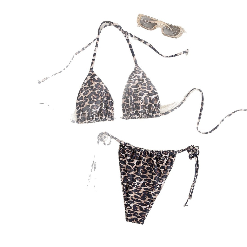 Set dvodijelnog bikini s trokutastim gornjim dijelom i umetkom za poprsje, poliester 82/18, podstava 82/18, bez naramenica, za plivanje