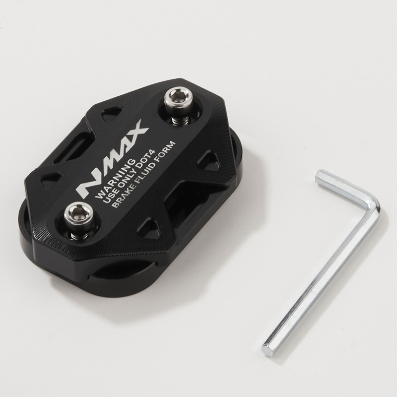 CNC aluminijski poklopac posude ulja kočnice Yamaha Nmax — estetska prilagodba