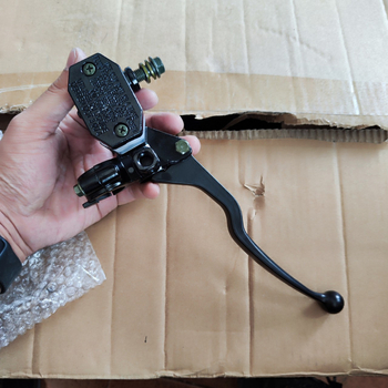 GS125 hlavný brzdový válec s hliníkovým krytom pre Suzuki King motocykl