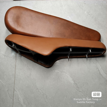 Σέλα μοτοσικλέτας – τροποποιημένη ρετρό σχεδίαση για μοτοκρος, μοντέλο 388, συνθετικό δέρμα και πλαστικό