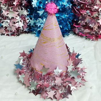 Rođendanska kapa sa zvjezdom, papirnati rekviziti za događaje, sladak crtani stil — Rekviziti za prostor (Brand: Other, Materijal: Papir, Stil: Cute cartoon/birthday/holiday)