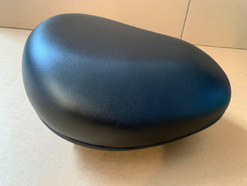 Σέλα ηλεκτρικού οχήματος με παχύτερο αφρό, κατασκευή διπλού κελύφους και πρόσθετη στήριξη | υλικά: ατσάλι και πολυουρεθάνη | συμβατό με ηλεκτρικά οχήματα