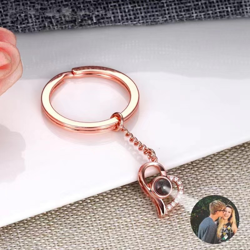 Ključni lančić s privjeskom srca, bakar, Calfan, elektroplating, uzorci: Srce ljubavi / Kap vode / Zvono, Stil svježi i sladak