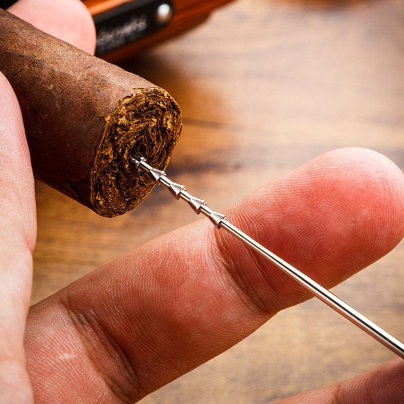 Igla za prolaz cigare — karbonska vlakna, LUBINSKI, Svijetli luksuz