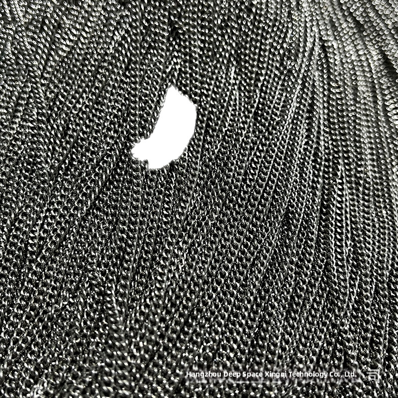 Kubanska lančana ogrlica od metala, glatka završnica, marka Deep Space, ljeto 2021