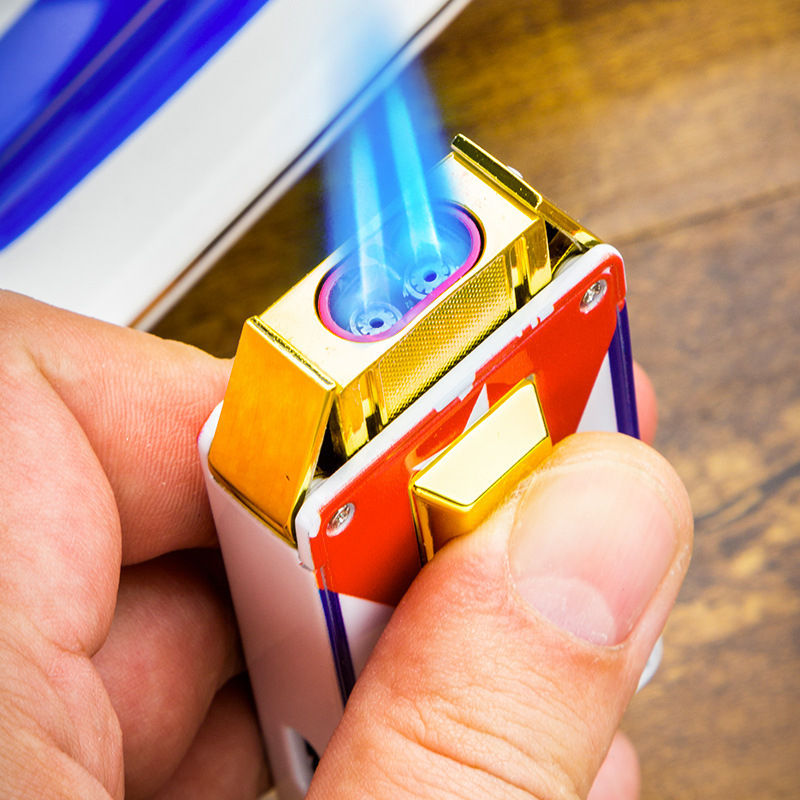 LUBINSKI set de trei piese pentru țigări: brichetă rezistentă la vânt, cenușar cu patru compartimente, foarfecă cu lamă dublă, construcție metalică