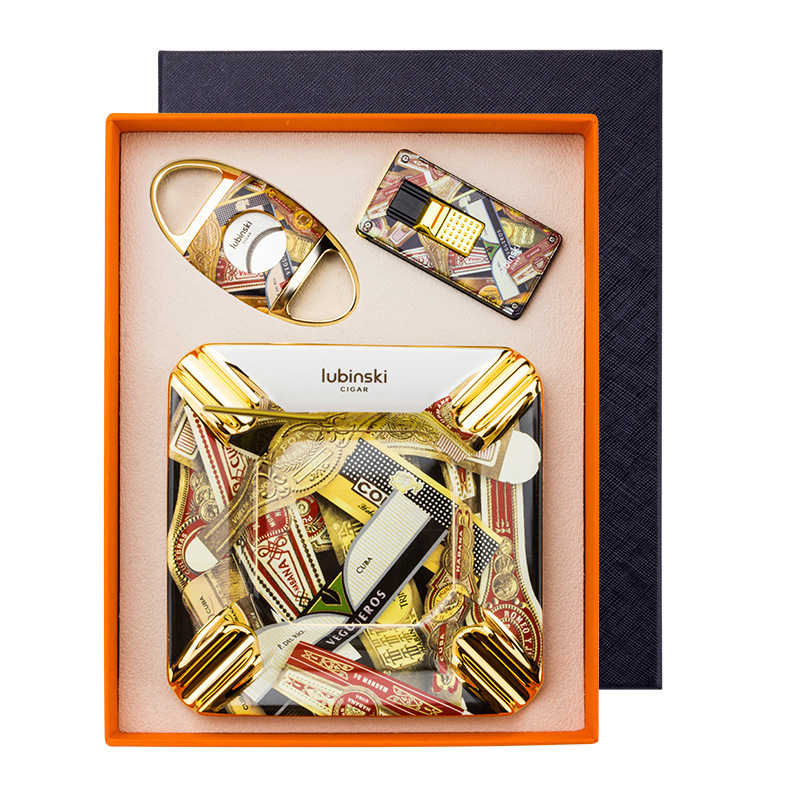 LUBINSKI set de trei piese pentru țigări: brichetă rezistentă la vânt, cenușar cu patru compartimente, foarfecă cu lamă dublă, construcție metalică