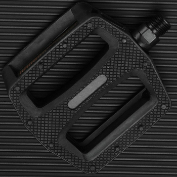 Pedal pentru bicicletă – model din plastic, construcție din plastic, compatibil cu biciclete